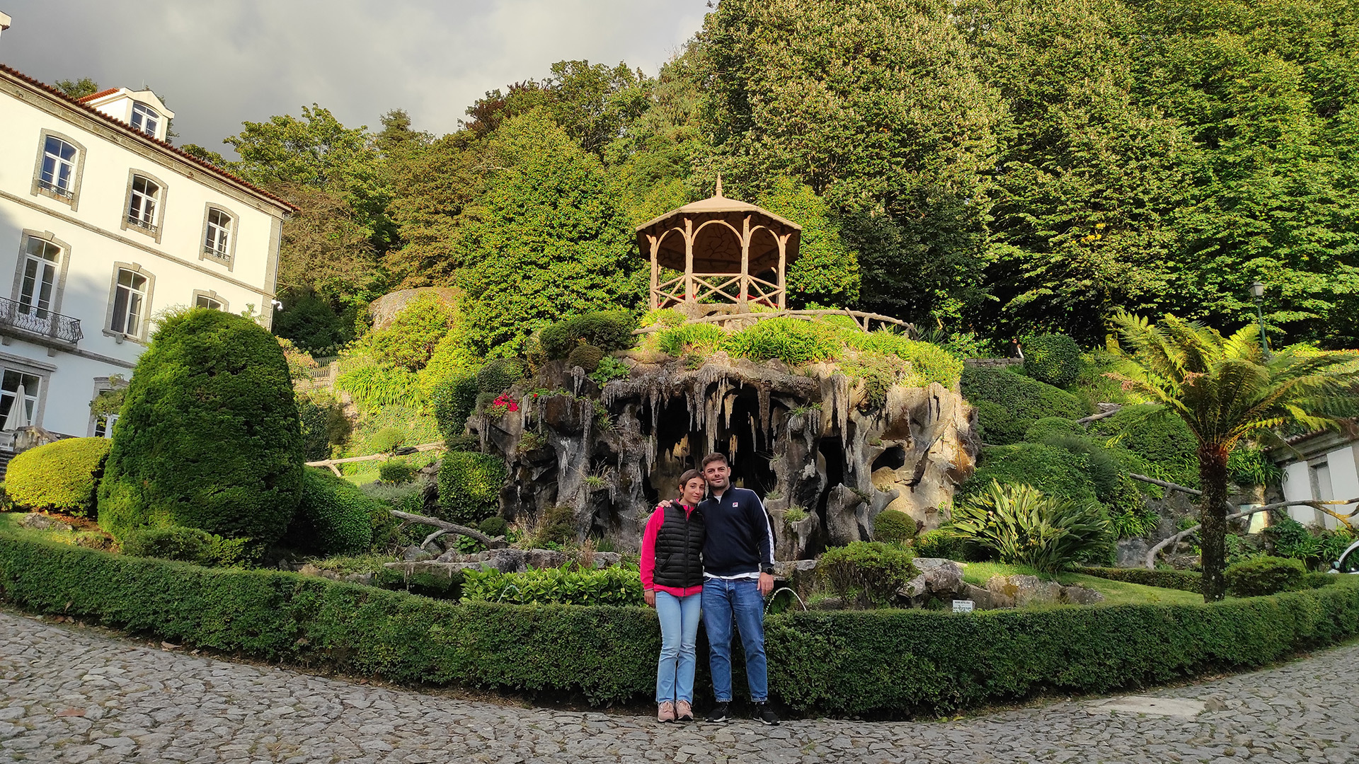 Bom Jesus couple in gardens Braga