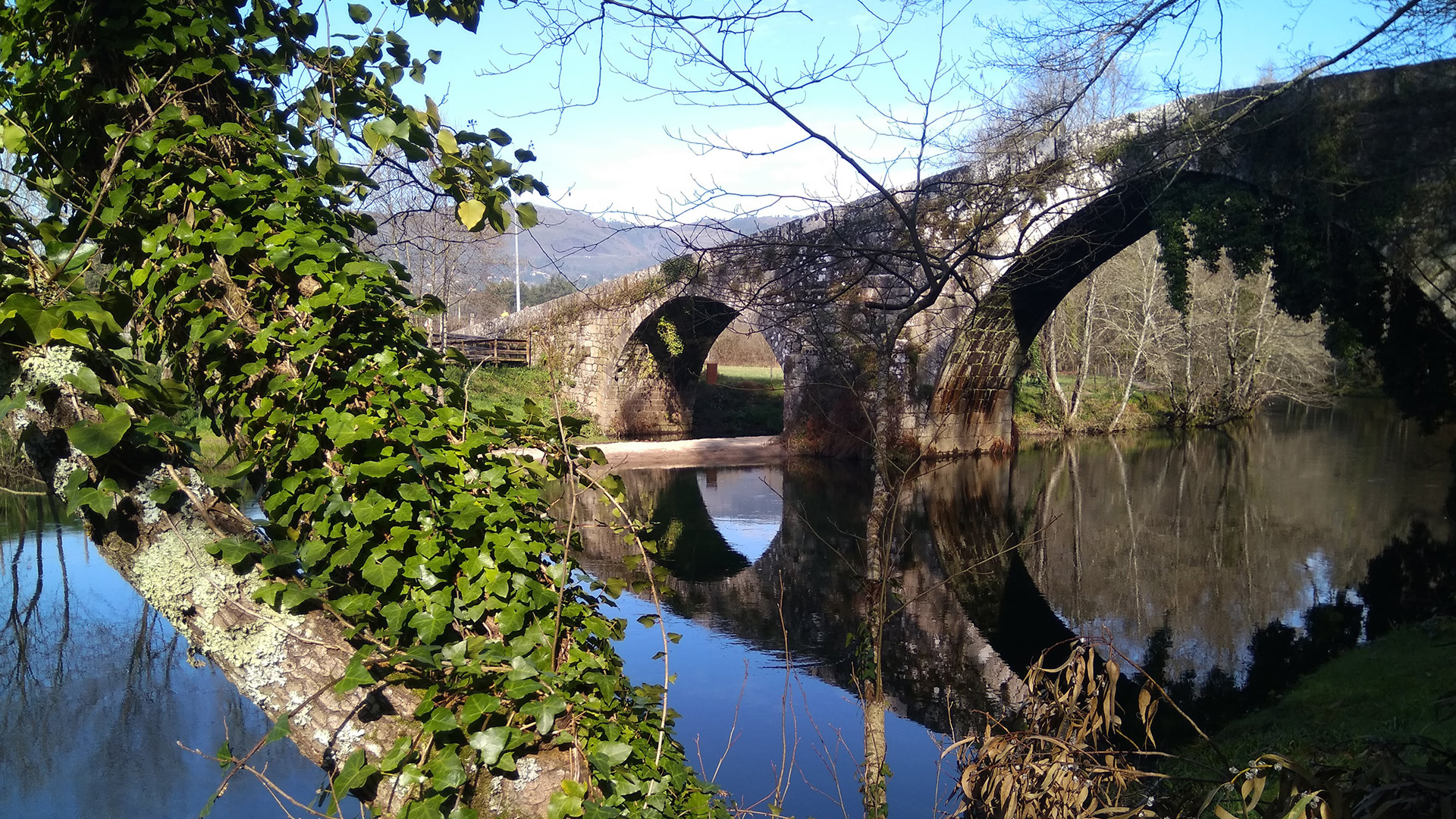 Gerês National Park - full day private tour - medieval bridge